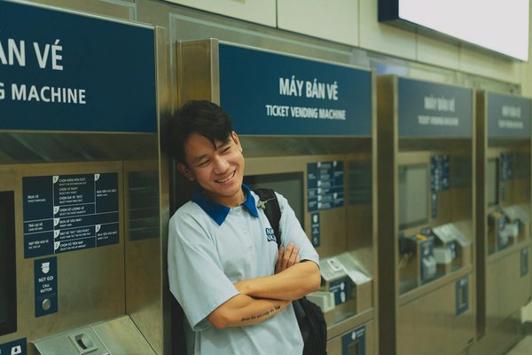 Quels sont les équipements nécessaires pour un camping en région de forêt onirique en automne?